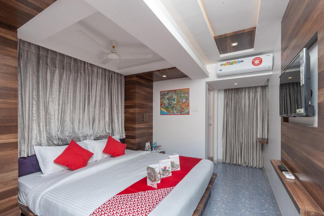 Capital O Admire Suit Hospitality Chennai Esterno foto