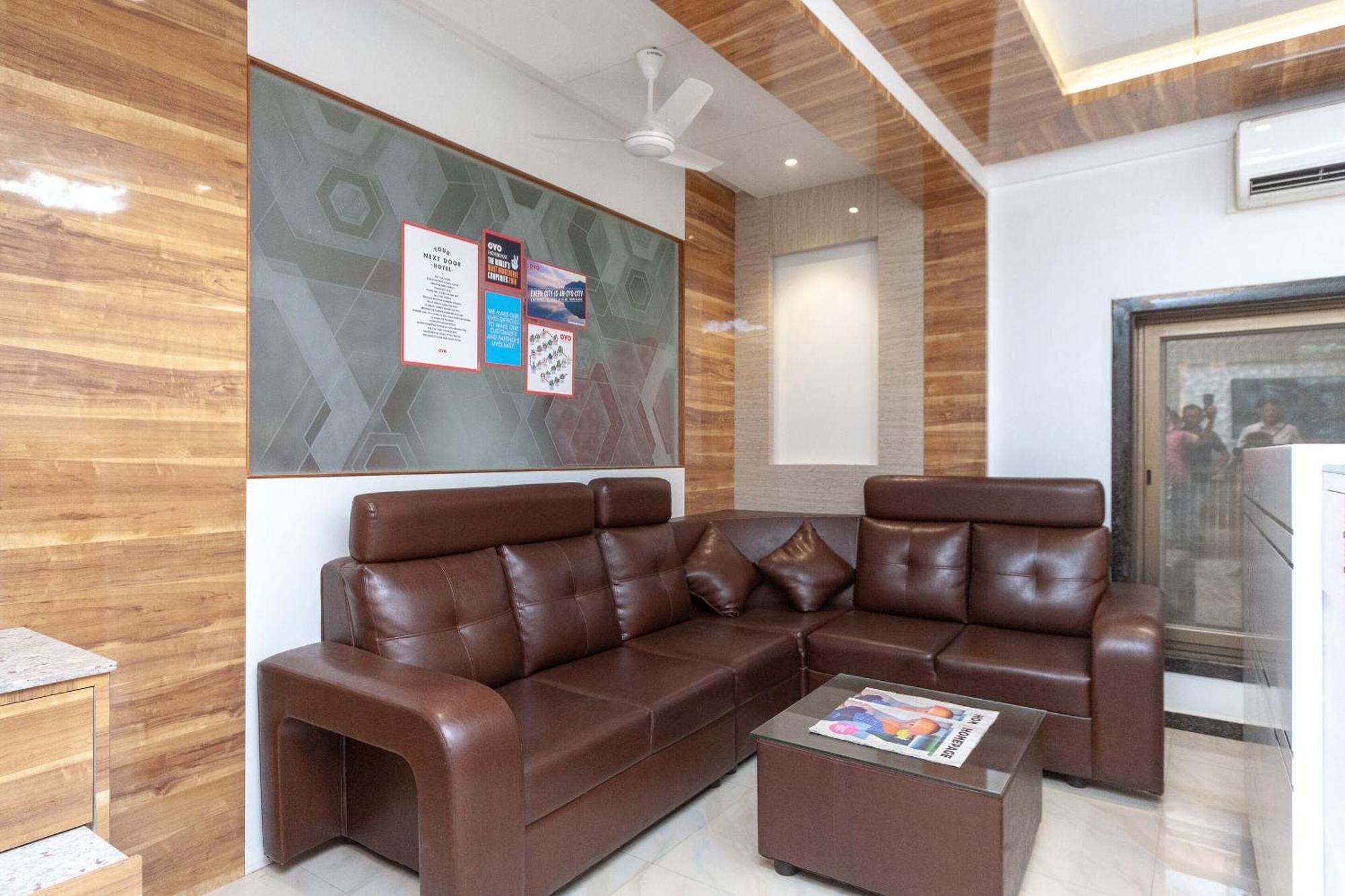 Capital O Admire Suit Hospitality Chennai Esterno foto