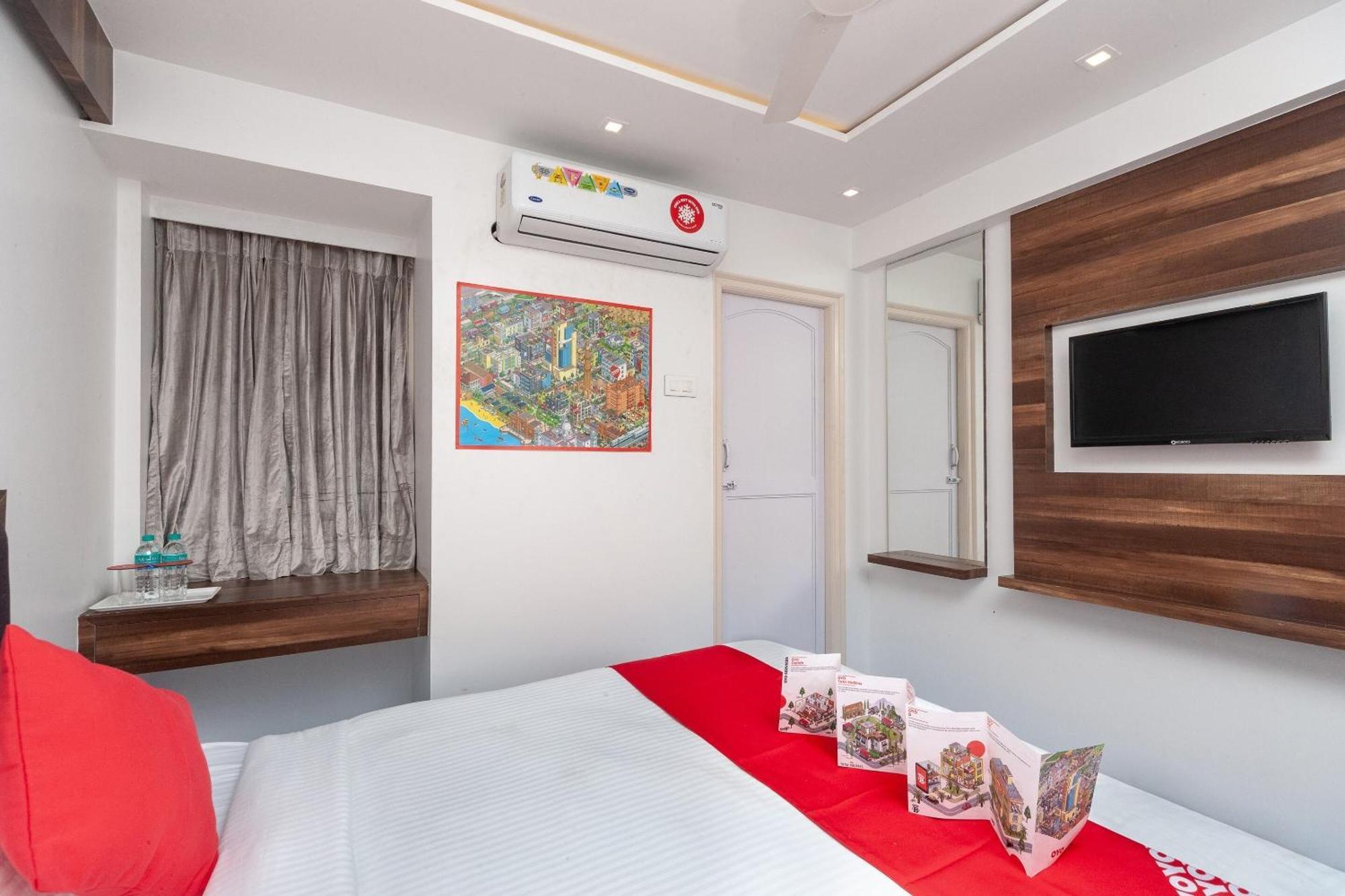 Capital O Admire Suit Hospitality Chennai Esterno foto